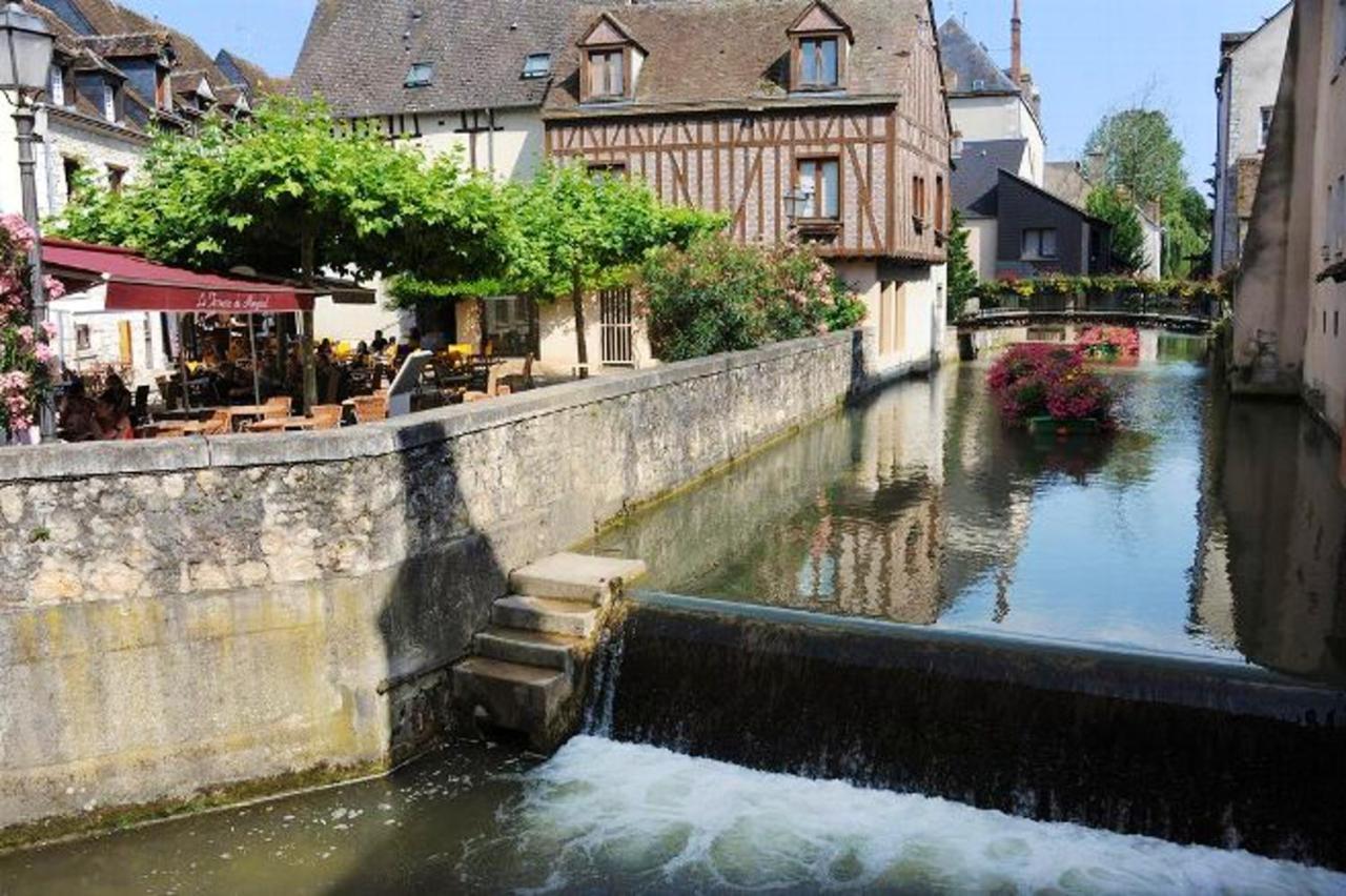 Studio Cosy A Montargis 13 M² Parking Inclus Kültér fotó